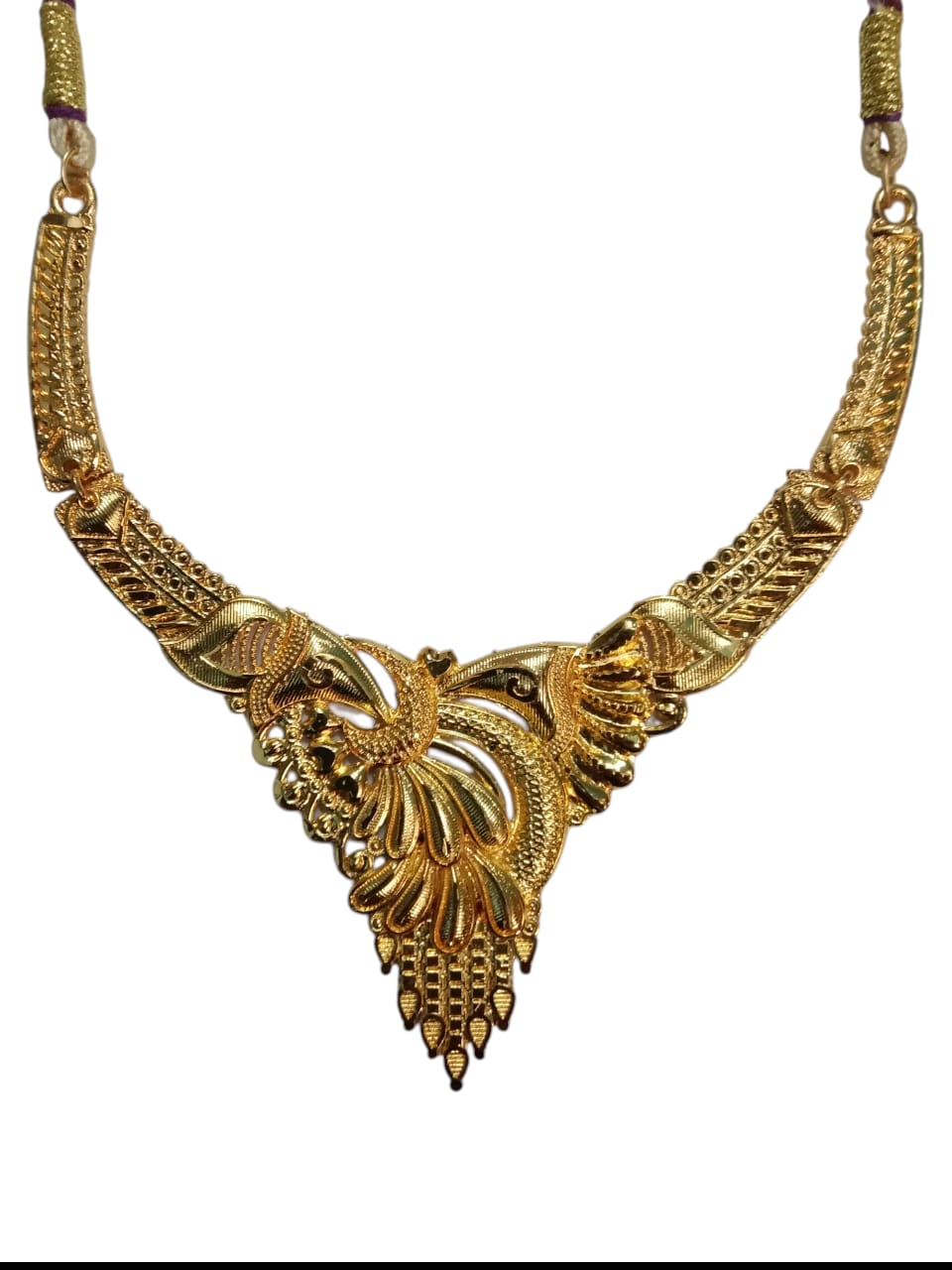 Traditional Indian Gold-Plated Necklace Set with Earrings and Maang Tikka
