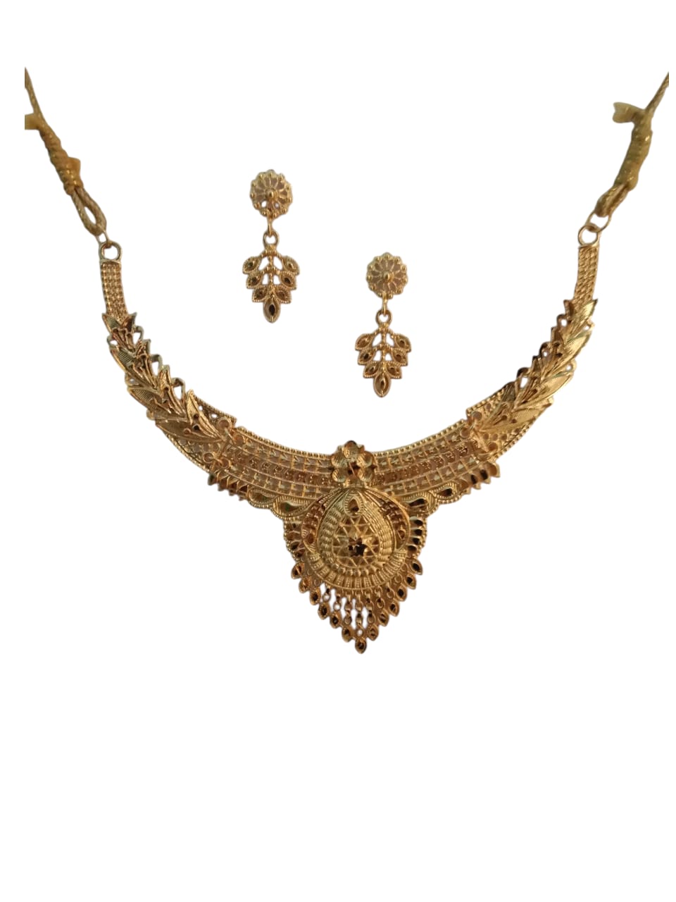 gold necklace and earring set
